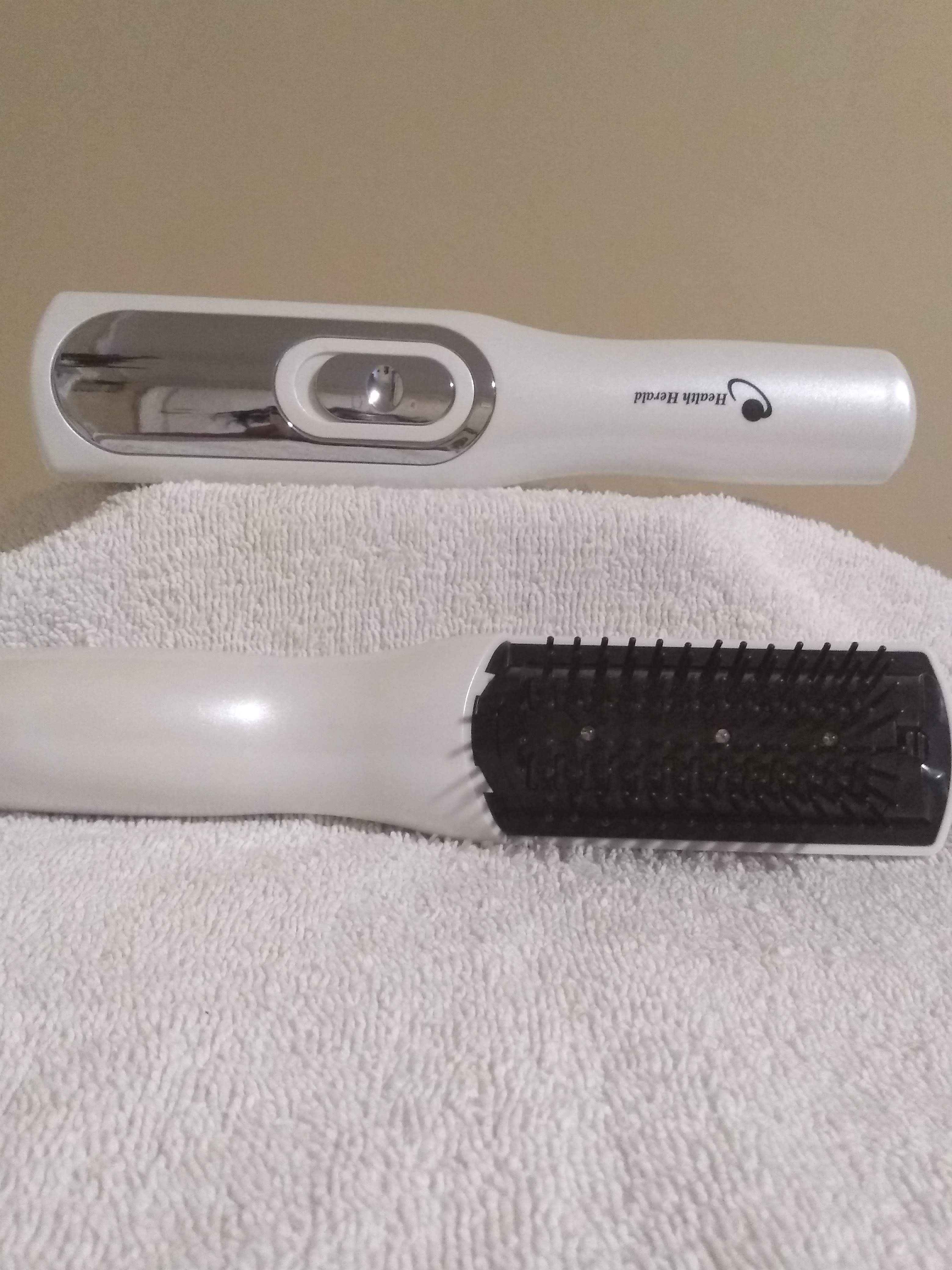 Soft Low-Energy Laser Comb
